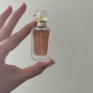 Kayali Deja Vu | White Flower | 57